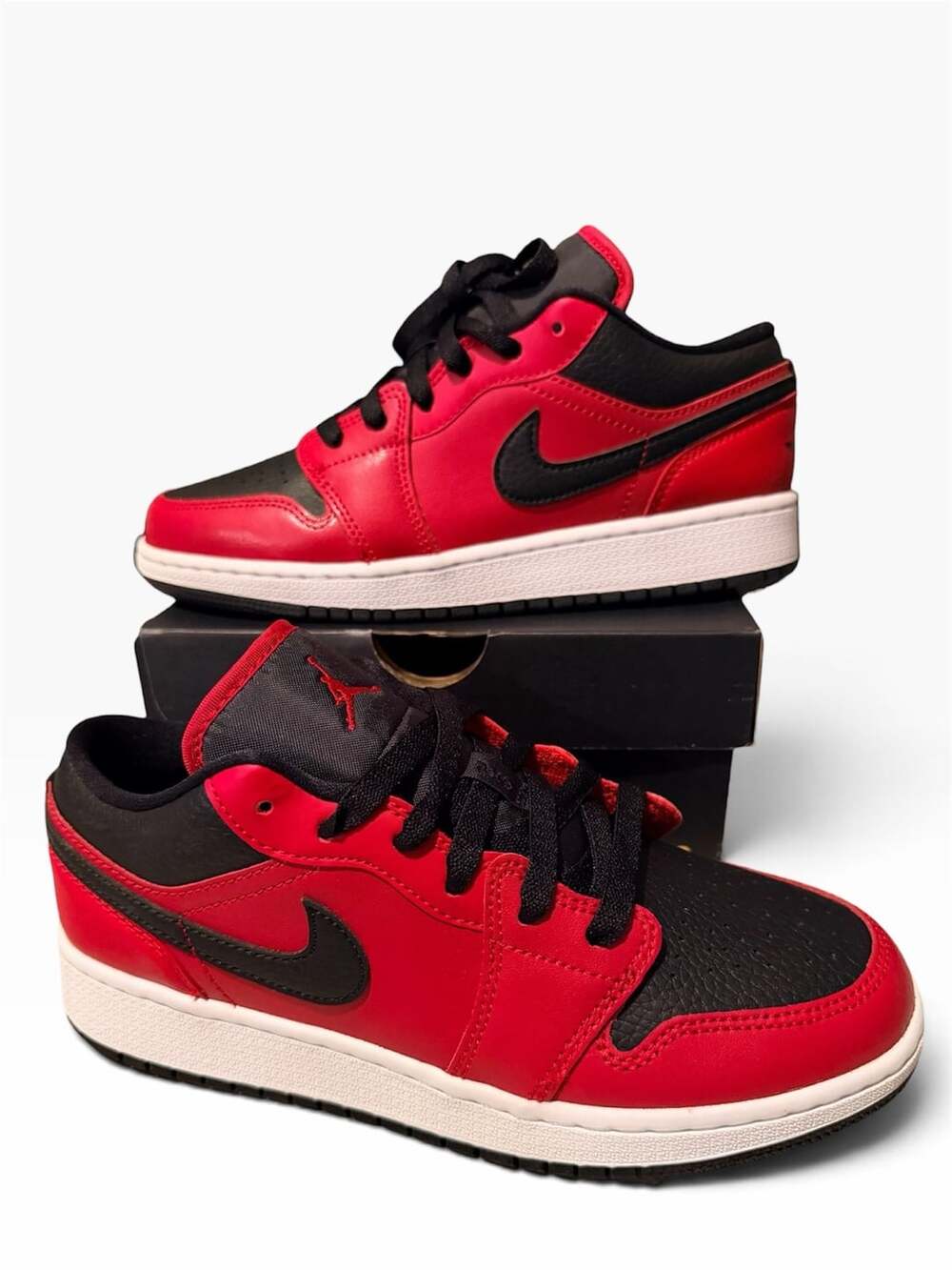 NEW Nike Air Jordan 1 Low GS Reverse Bred 553560-605 5.5Y/ 7 Women’s